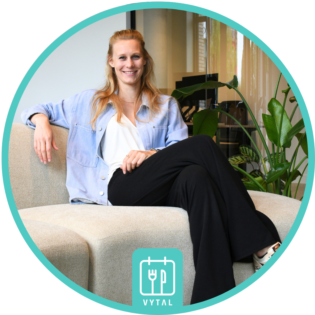 "Heb je een vraag of wil je liever even persoonlijk contact? Bel dan even naar 085 - 06 06 132"