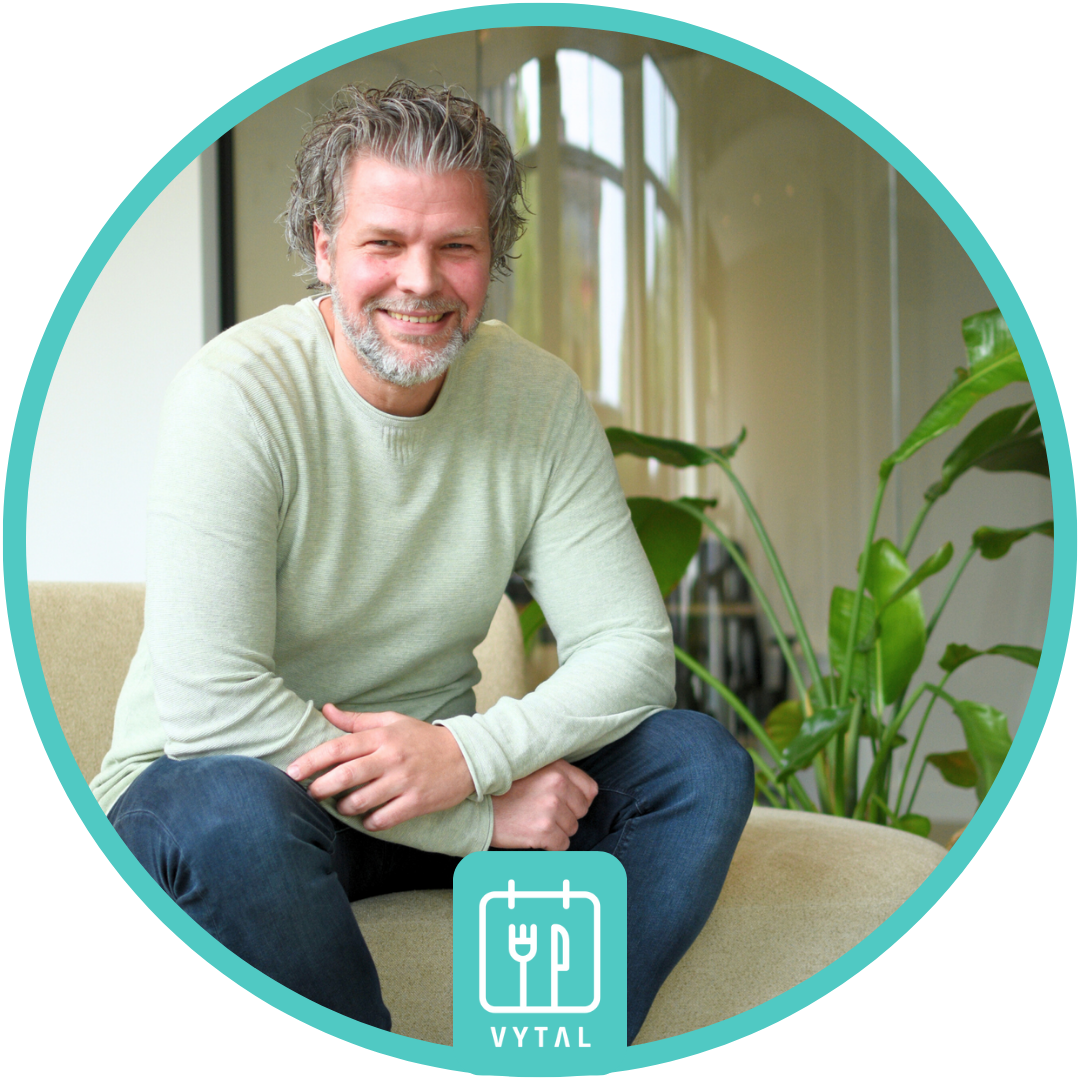 "Ben je benieuwd naar de mogelijkheden of heb je vragen? Bel dan even naar 085 - 06 06 132"